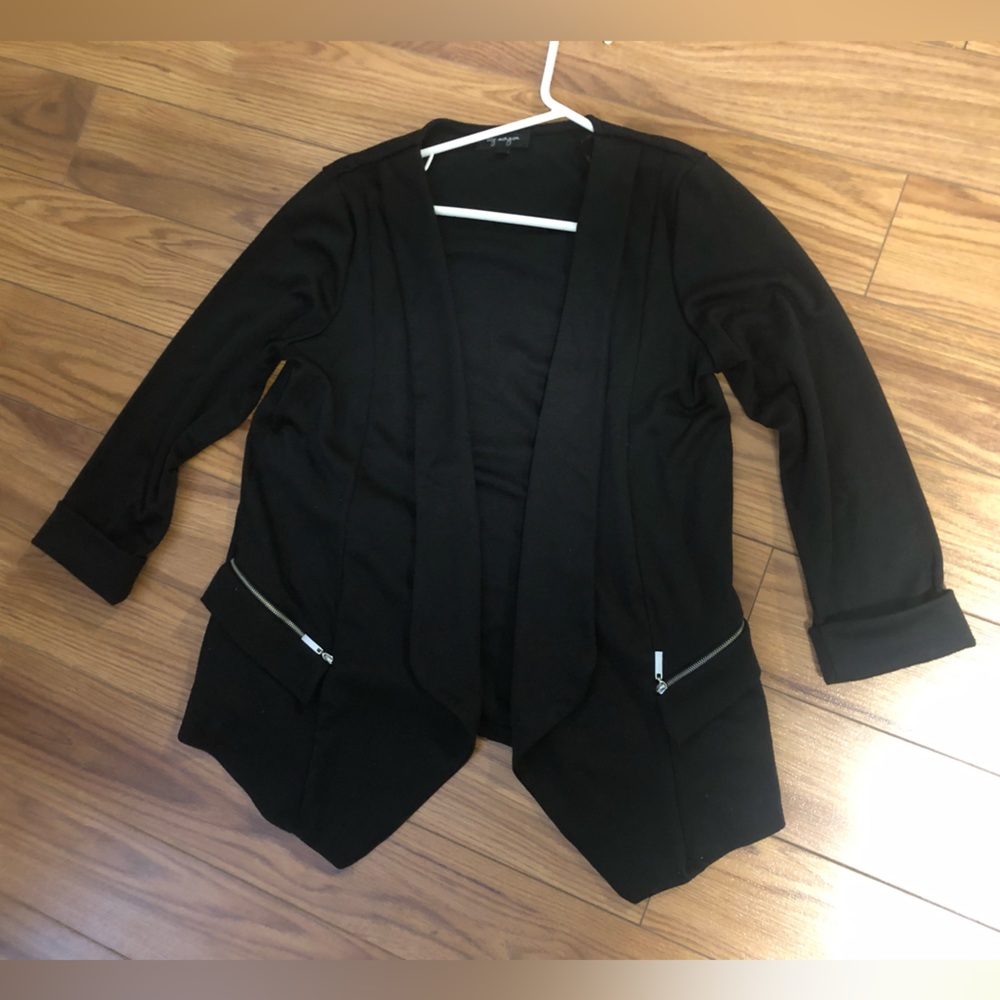 Black Crepe Waterfall Short Blazer Jacket Zip Pockets Lily Morgan Size Medium